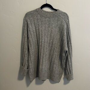 H&M grey oversized pullover.  Womens medium. EUC